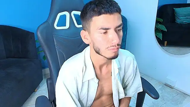 Snapshot of Noah-JONES chatting on 02-27-26, 03:17 Noah-JONES online show from 02-27-26, 03:17