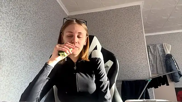 Sweety Burger online show from 02-22-26, 12:15