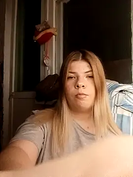 Snapshot of EvaTallor chatting on 02-22-26, 05:22 EvaTallor online show from 02-22-26, 05:22