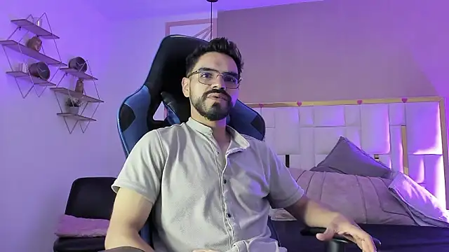 Snapshot of HotPulse_vc chatting on 02-17-26, 12:45 HotPulse vc online show from 02-17-26, 12:45