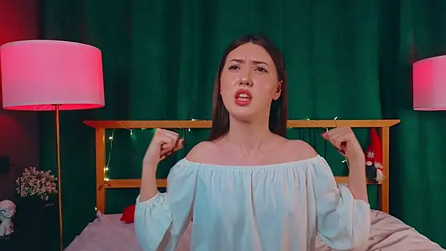 Snapshot of AliceZimmer chatting on 02-16-26, 07:32 AliceZimmer online show from 02-16-26, 07:32