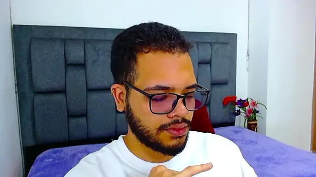 Snapshot of J_black_ chatting on 03-02-26, 09:21 J black online show from 03-02-26, 09:21