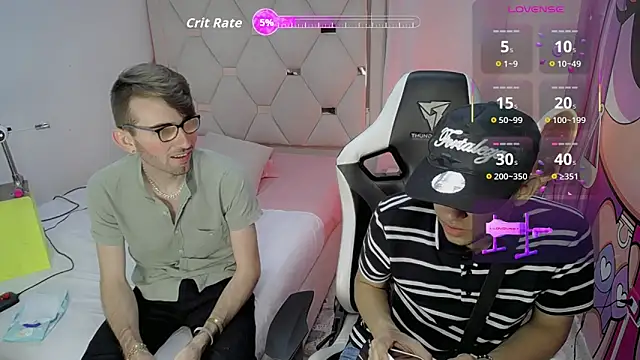 Snapshot of Top_and_bottom chatting on 02-23-26, 08:50 Top and bottom online show from 02-23-26, 08:50