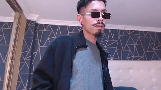 Snapshot of NoaahTylor chatting on 02-25-26, 08:51 NoaahTylor online show from 02-25-26, 08:51