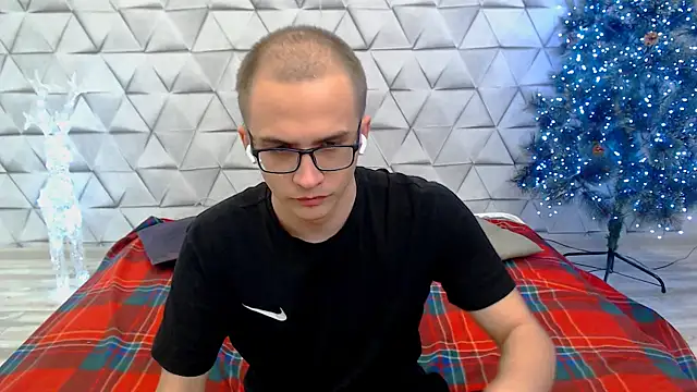 Pure Aura online show from 02-27-26, 06:52