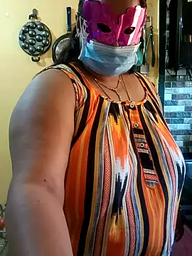 Snapshot of 02Roshni chatting on 02-27-26, 10:15 02Roshni online show from 02-27-26, 10:15