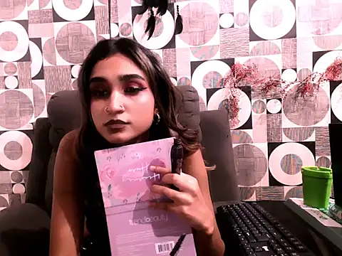 Snapshot of Amber_Rose06 chatting on 02-21-26, 06:36 Amber Rose06 online show from 02-21-26, 06:36