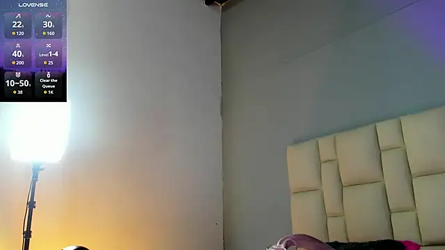 Snapshot of Zaphiro__Sky chatting on 02-25-26, 08:46 Zaphiro Sky online show from 02-25-26, 08:46