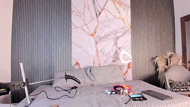 raven noctis  online show from 02-26-26, 01:54