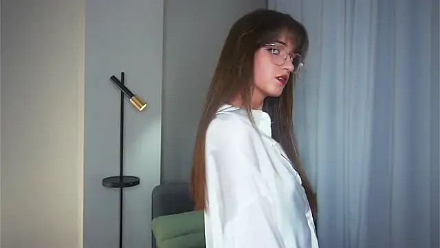 ClarineCasebolt online show from 02-23-26, 11:18