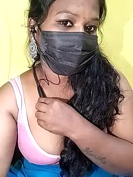 Snapshot of Tamil_Ramya_ chatting on 02-18-26, 02:02 Tamil Ramya online show from 02-18-26, 02:02