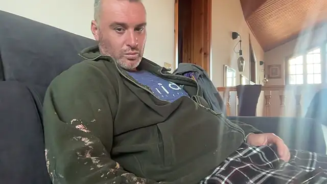 Snapshot of marcovik1 chatting on 02-18-26, 02:24 marcovik1 online show from 02-18-26, 02:24