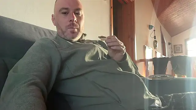 Snapshot of marcovik1 chatting on 02-21-26, 07:42 marcovik1 online show from 02-21-26, 07:42