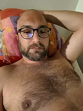 Snapshot of cetriolino chatting on 03-26-26, 08:03 cetriolino online show from 03-26-26, 08:03