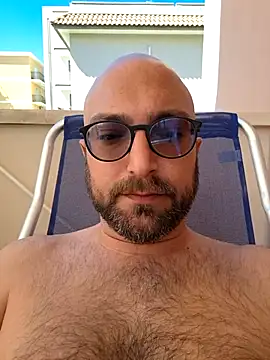 Snapshot of cetriolino chatting on 04-11-26, 09:24 cetriolino online show from 04-11-26, 09:24