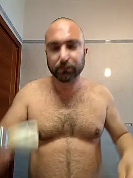 Snapshot of cetriolino chatting on 04-15-26, 05:58 cetriolino online show from 04-15-26, 05:58