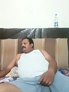 Snapshot of simpleboldman2026 chatting on 03-30-26, 05:14 simpleboldman2026 online show from 03-30-26, 05:14