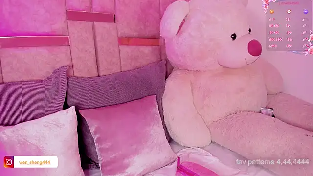 Snapshot of ween_sheng_ chatting on 02-24-26, 05:11 ween sheng online show from 02-24-26, 05:11