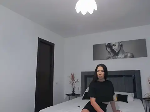 I amSis online show from 03-29-26, 04:07