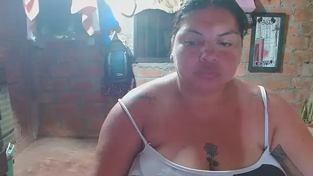 Snapshot of Juli_Powl chatting on 03-03-26, 12:28 Juli Powl online show from 03-03-26, 12:28