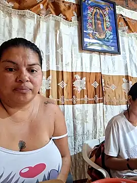 Snapshot of Juli_Powl chatting on 03-13-26, 01:18 Juli Powl online show from 03-13-26, 01:18