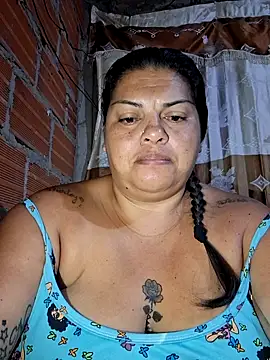 Snapshot of Juli_Powl chatting on 03-18-26, 10:51 Juli Powl online show from 03-18-26, 10:51