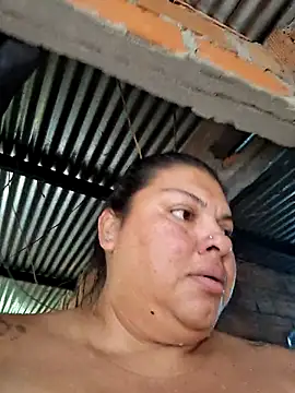 Snapshot of Juli_Powl chatting on 03-29-26, 01:22 Juli Powl online show from 03-29-26, 01:22