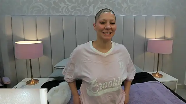 Snapshot of Raven1fox chatting on 02-28-26, 03:40 Raven1fox online show from 02-28-26, 03:40