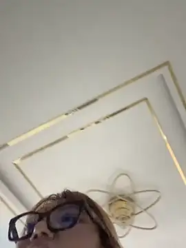 Alittleasaingirl online show from 04-15-26, 12:45