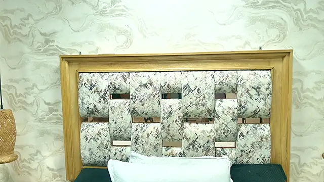 Snapshot of channel_sm chatting on 02-16-26, 11:50 channel sm online show from 02-16-26, 11:50