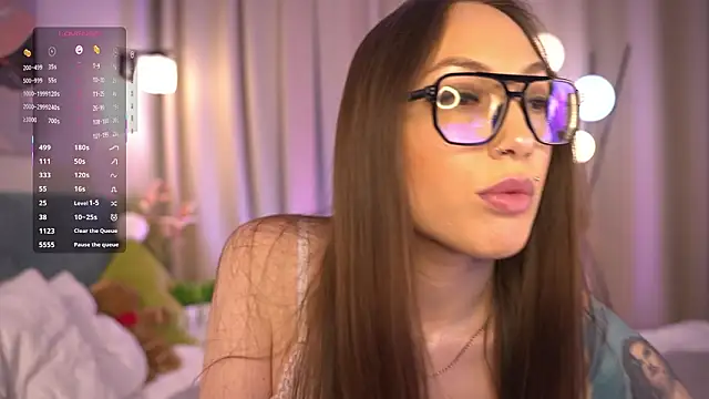 Alicia Wood online show from 02-17-26, 03:29