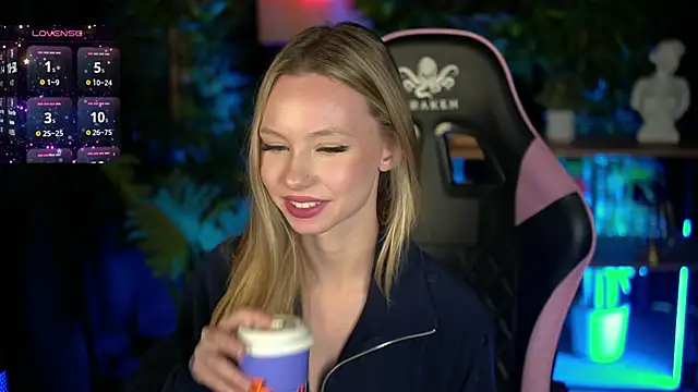 SweetDaisy me online show from 02-22-26, 08:24