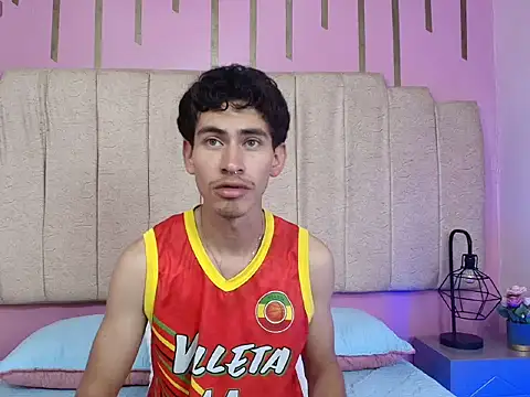 Snapshot of skinny_jean_ chatting on 03-02-26, 08:04 skinny jean online show from 03-02-26, 08:04