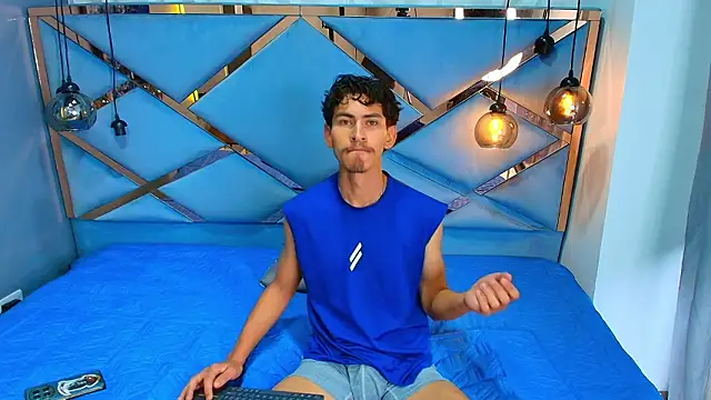 skinny jean  online show from 03-30-26, 08:10