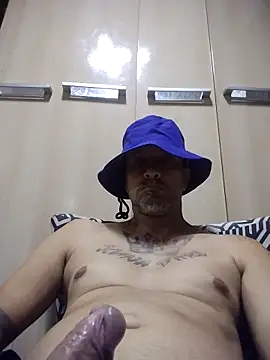 Snapshot of Arteiroelo chatting on 02-26-26, 08:30 Arteiroelo online show from 02-26-26, 08:30