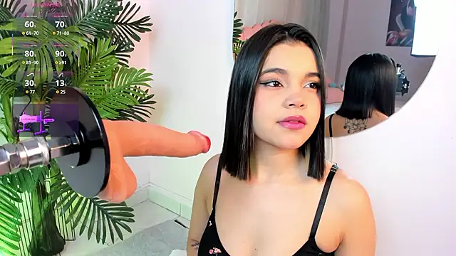 Snapshot of Rose_jener06 chatting on 02-23-26, 05:21 Rose jener06 online show from 02-23-26, 05:21