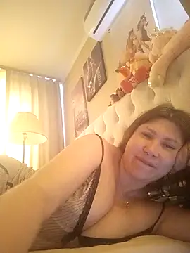 Snapshot of Nowher1_baby chatting on 02-13-26, 11:50 Nowher1 baby online show from 02-13-26, 11:50