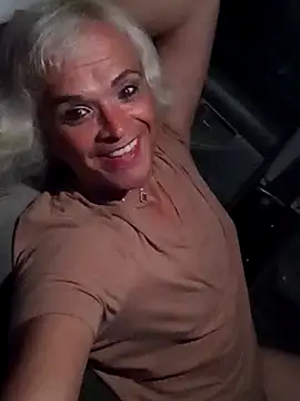 Snapshot of dustbunny64 chatting on 03-27-26, 02:50 dustbunny64 online show from 03-27-26, 02:50