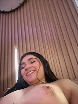 Snapshot of mia-rodrigues chatting on 02-20-26, 06:26 mia-rodrigues online show from 02-20-26, 06:26