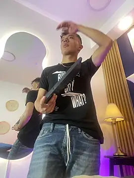 Snapshot of Dark_Nico chatting on 02-21-26, 04:02 Dark Nico online show from 02-21-26, 04:02