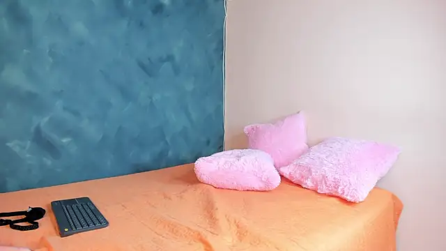 Snapshot of BySabrina chatting on 03-13-26, 12:12 BySabrina online show from 03-13-26, 12:12