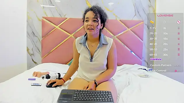 Snapshot of Lilith_Kramston chatting on 02-20-26, 06:26 Lilith Kramston online show from 02-20-26, 06:26