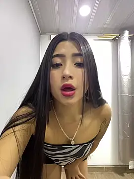 Miss isakovaa online show from 02-15-26, 11:08