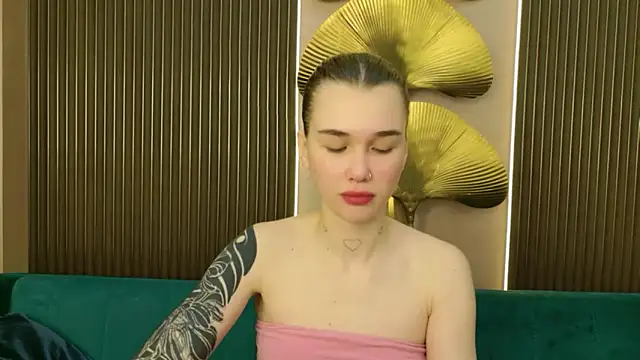 Hana Watt online show from 03-21-26, 08:41