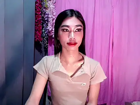 Snapshot of katrina_bigcock69 chatting on 02-15-26, 04:14 katrina bigcock69 online show from 02-15-26, 04:14