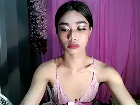 Snapshot of katrina_bigcock69 chatting on 02-18-26, 10:55 katrina bigcock69 online show from 02-18-26, 10:55