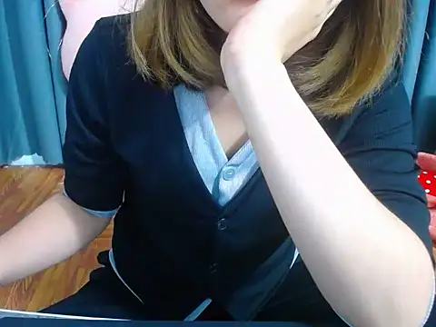 Lunababty online show from 02-15-26, 08:24