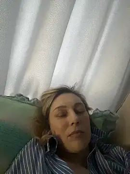 Snapshot of CarmenBlues_ chatting on 02-14-26, 01:41 CarmenBlues online show from 02-14-26, 01:41