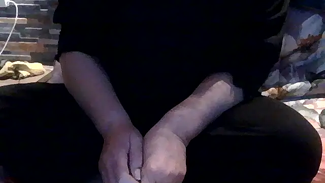 Snapshot of luanahot1 chatting on 03-06-26, 08:11 luanahot1 online show from 03-06-26, 08:11