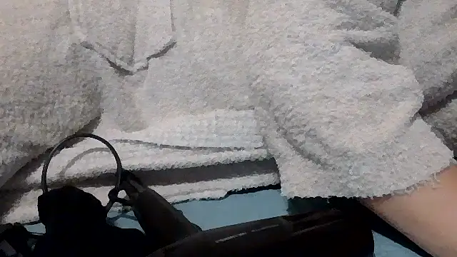 Snapshot of luanahot1 chatting on 04-13-26, 07:19 luanahot1 online show from 04-13-26, 07:19